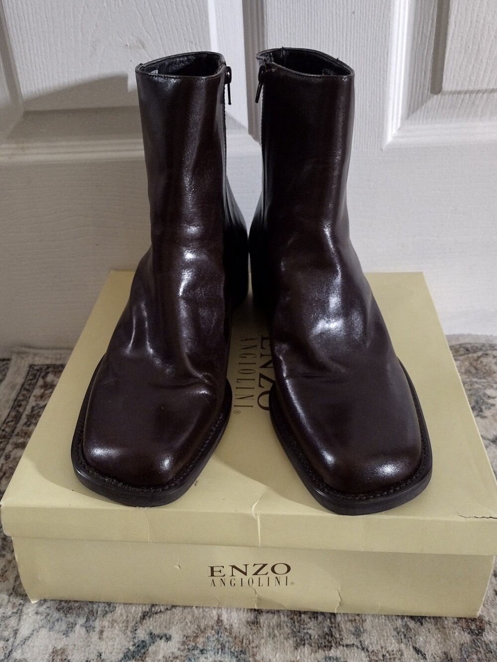 Vintage Women's Dark Brown Leather Zip Ankle Boots